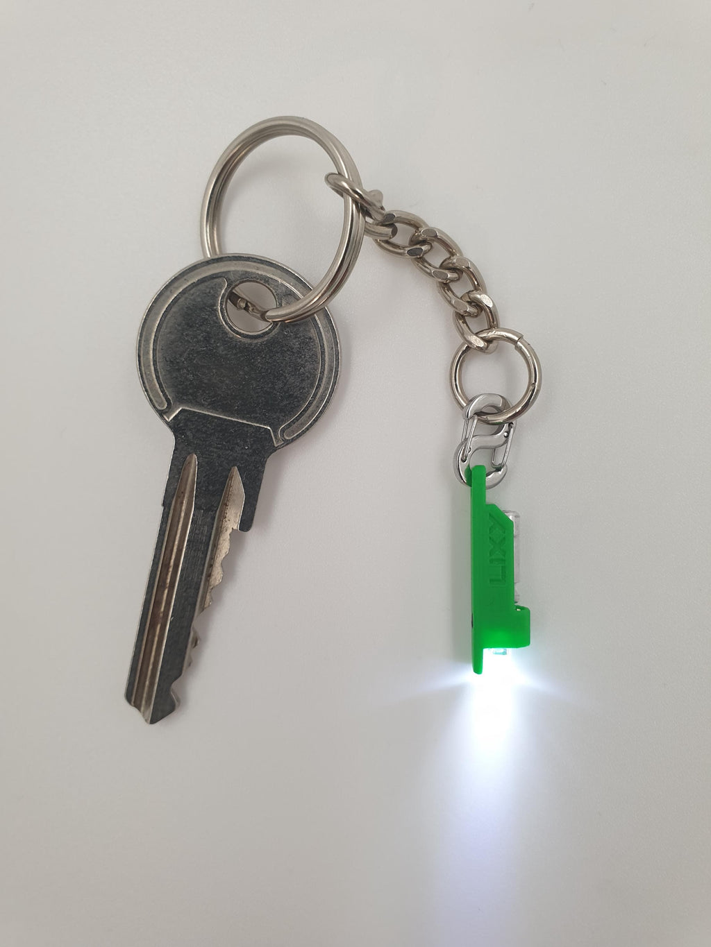 LIXY NANO World's smallest Micro Nano keychain flashlight