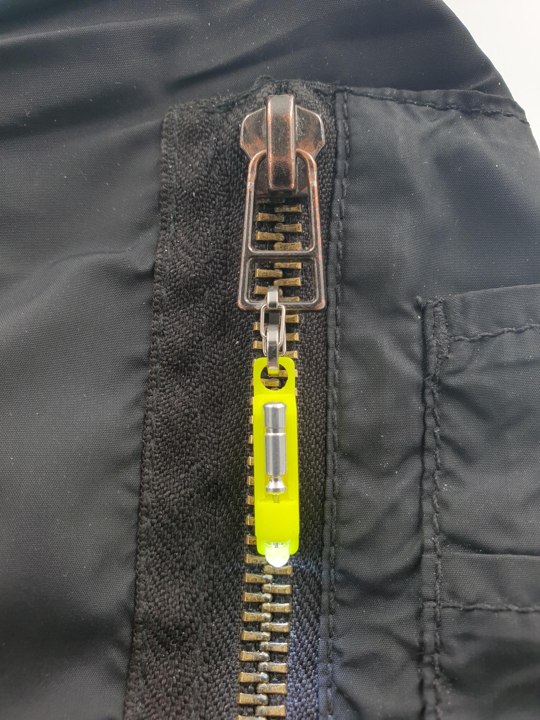 LIXY NANO World's smallest Micro Nano keychain flashlight