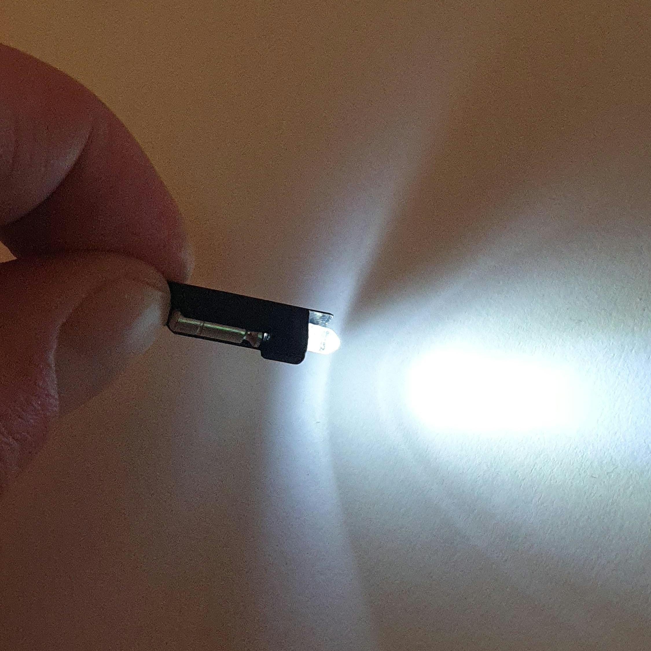 LIXY NANO World's smallest Micro Nano keychain flashlight