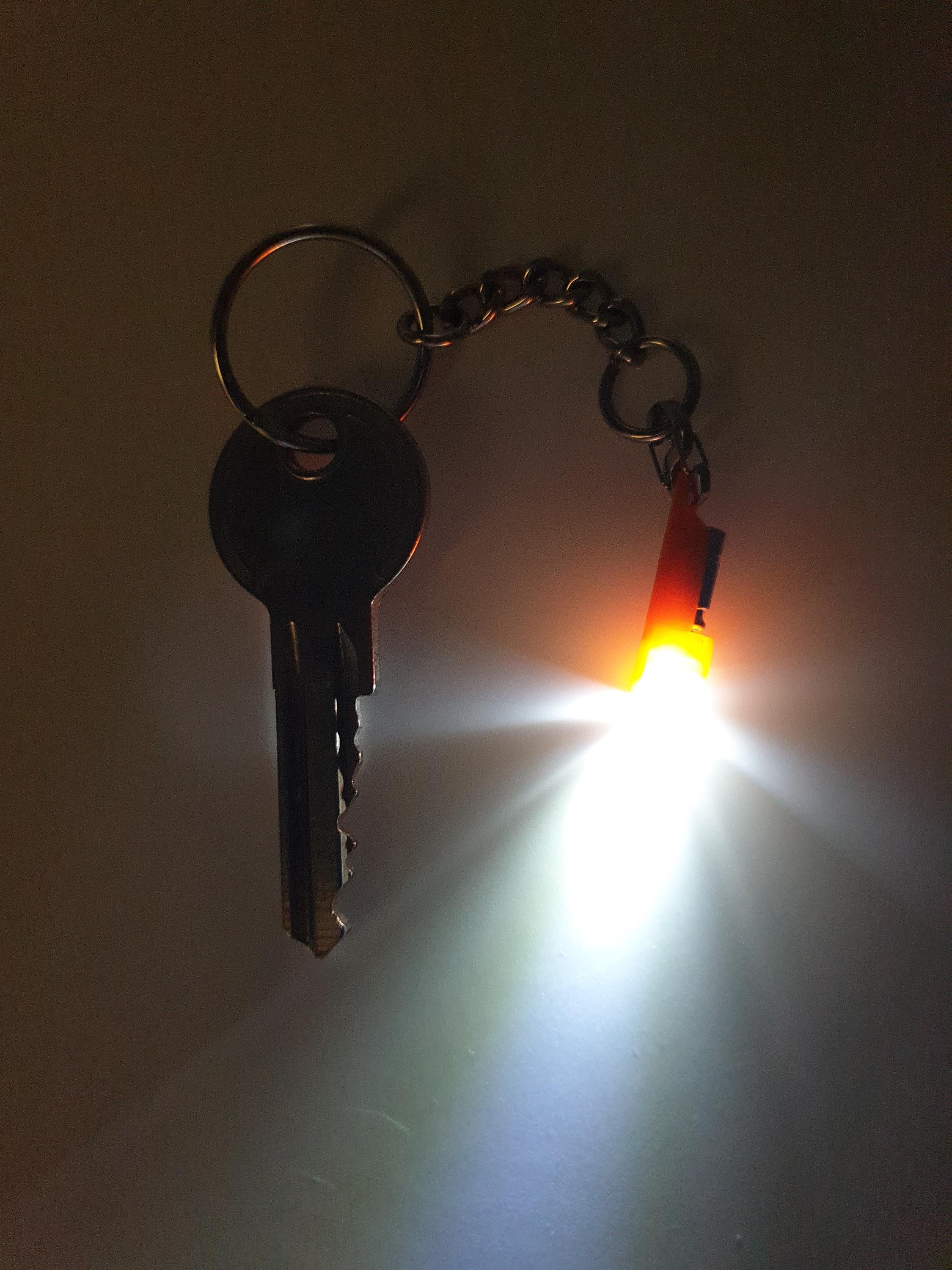 LIXY NANO World's smallest Micro Nano keychain flashlight
