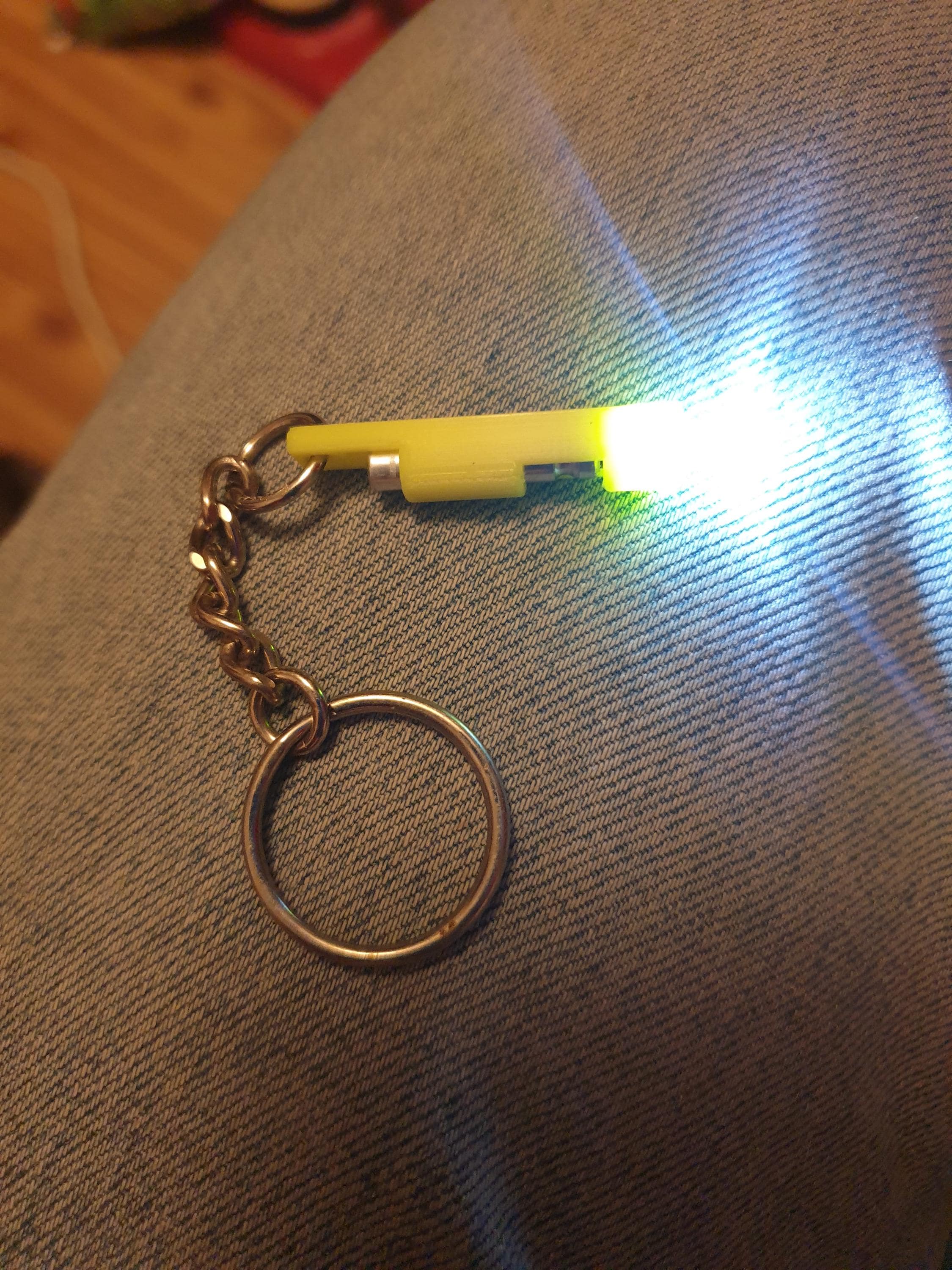 LIXY World Smallest Micro Nano Flashlight for keychain