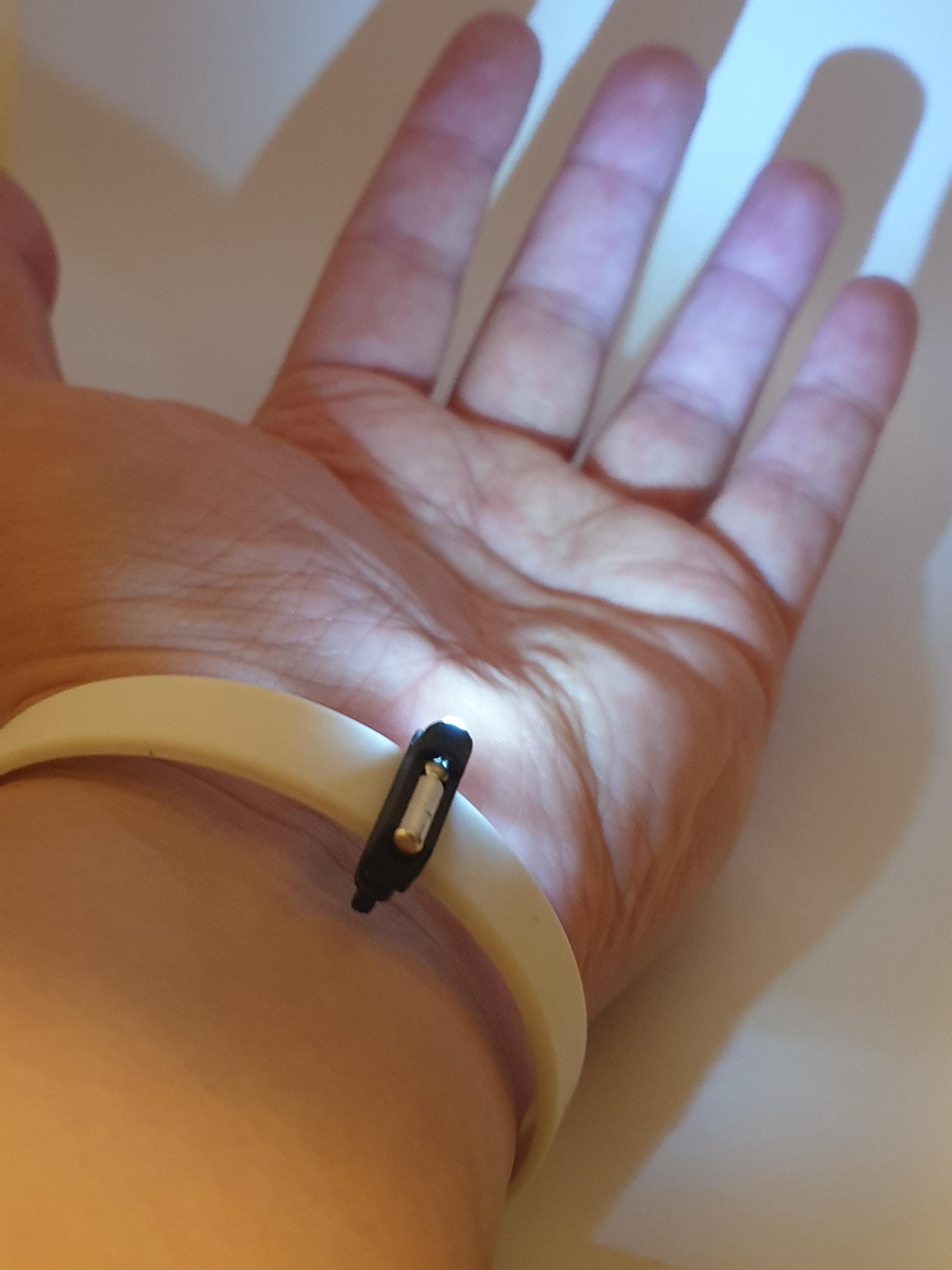 LIXY NANO World Smallest Micro Nano Flashlight for Smart Band, Bracelet and Glasses